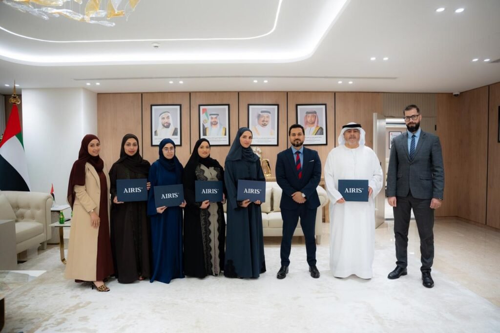 غرفة عجمان تنظم برنامجاً لتأهيل ممارسي الذكاء الاصطناعي المعتمدين