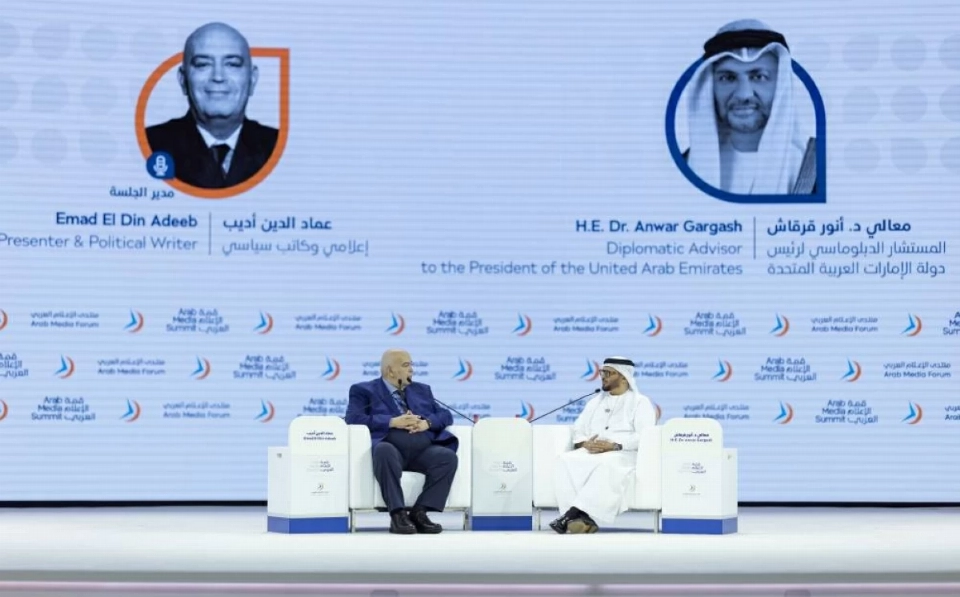 قرقاش: الإمارات تواجه تحولات المنطقة بالحكمة والاستباقية والصلابة