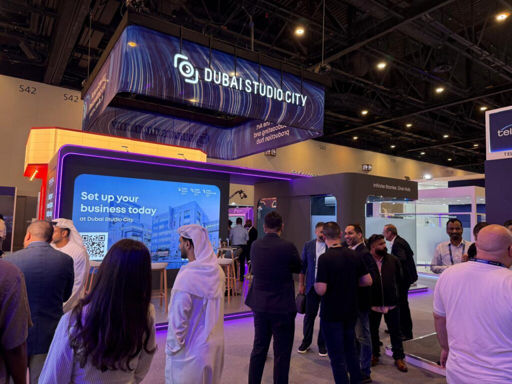 40 ألف إعلامي وصانع محتوى ضمن المجمعات الإعلامية التابعة لـ”تيكوم”